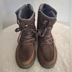 Women's Brown Forsake Winter Boots Size 10.5.